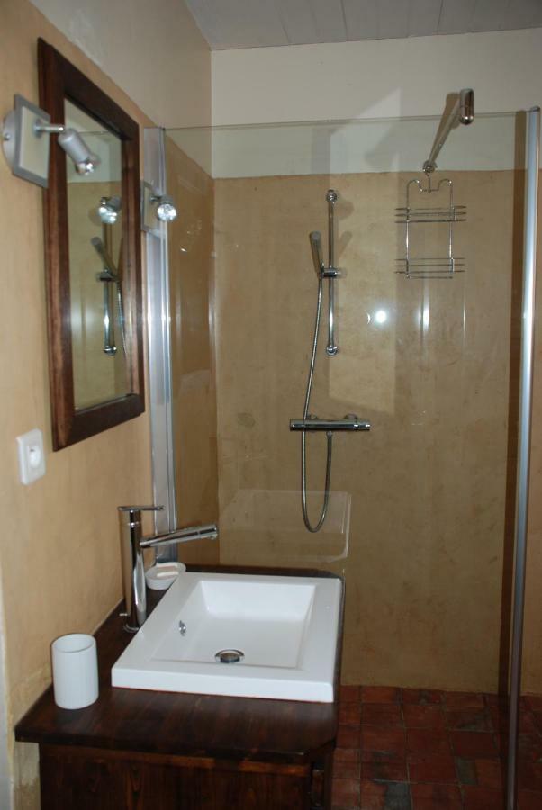 Maison d' hôtes individuelle La Relinquière Milhac Extérieur photo